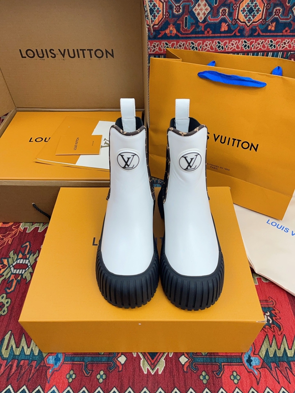 ルイヴィトン靴正面デザイン